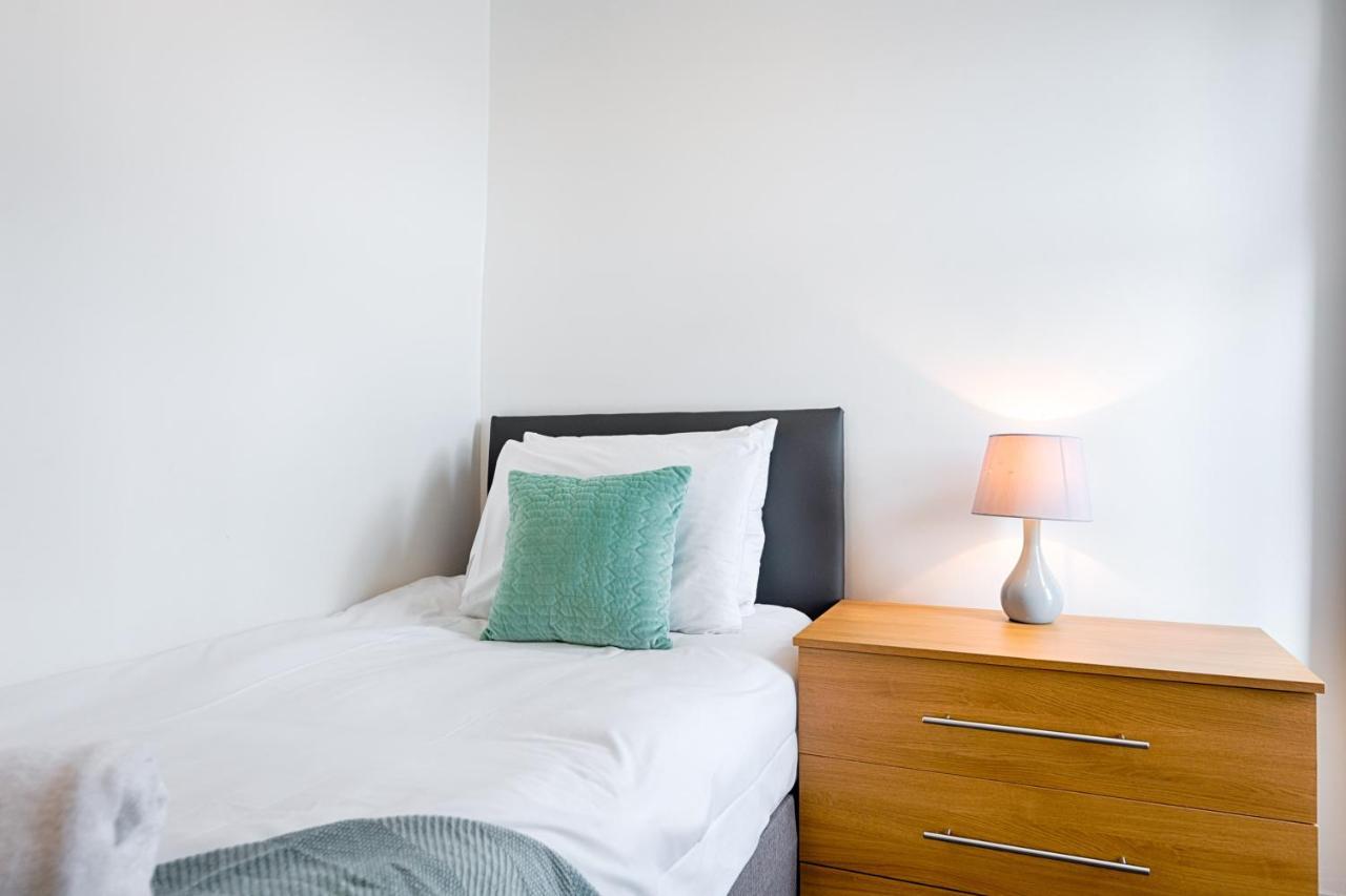 Walk To Swansea Stadium, 3 Rooms, Smart Tv'S Eksteriør bilde
